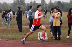 lol季中赛-武汉队奋勇争先，为取得好成绩不懈努力