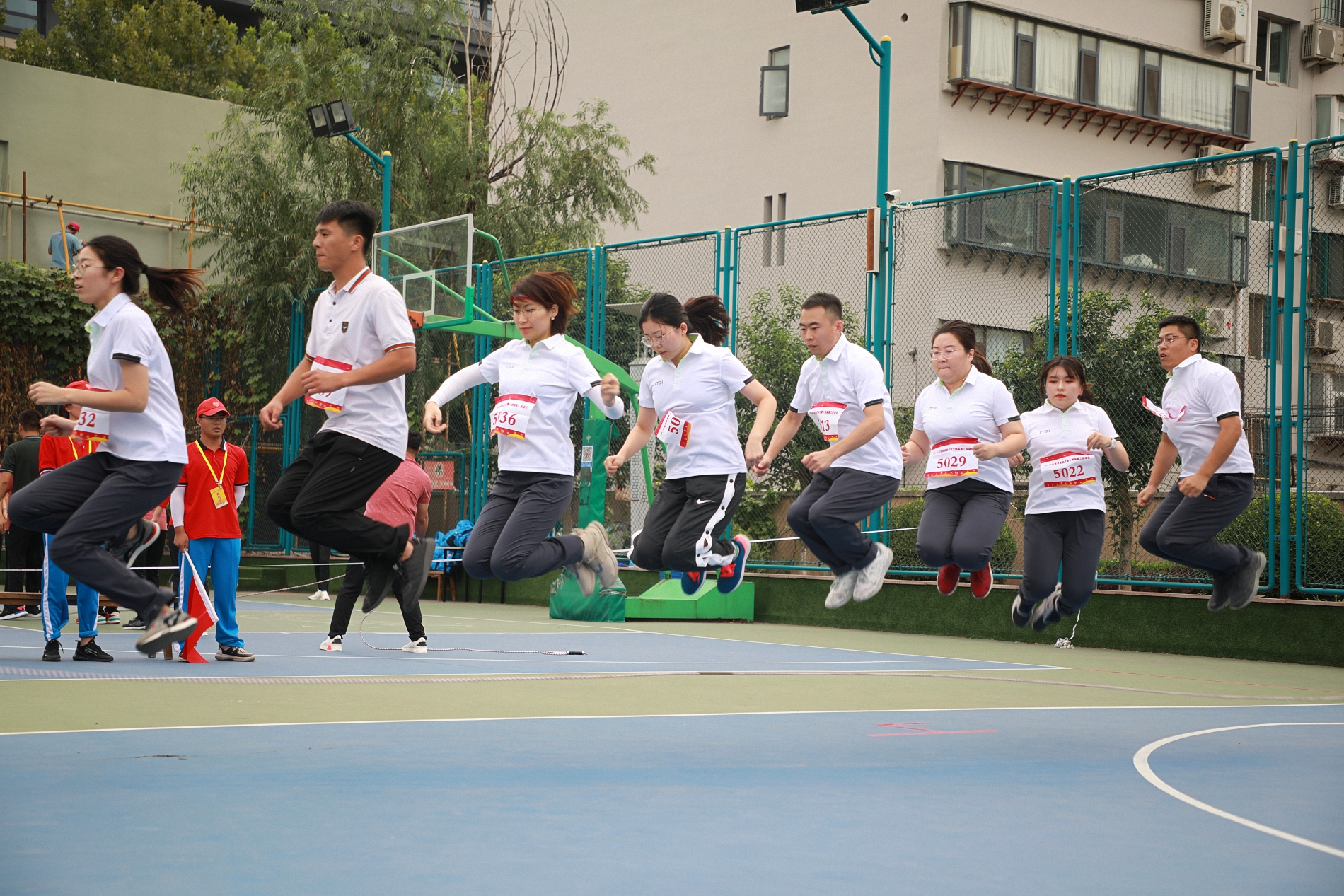 武汉队奋勇争先，为取得好成绩不懈努力